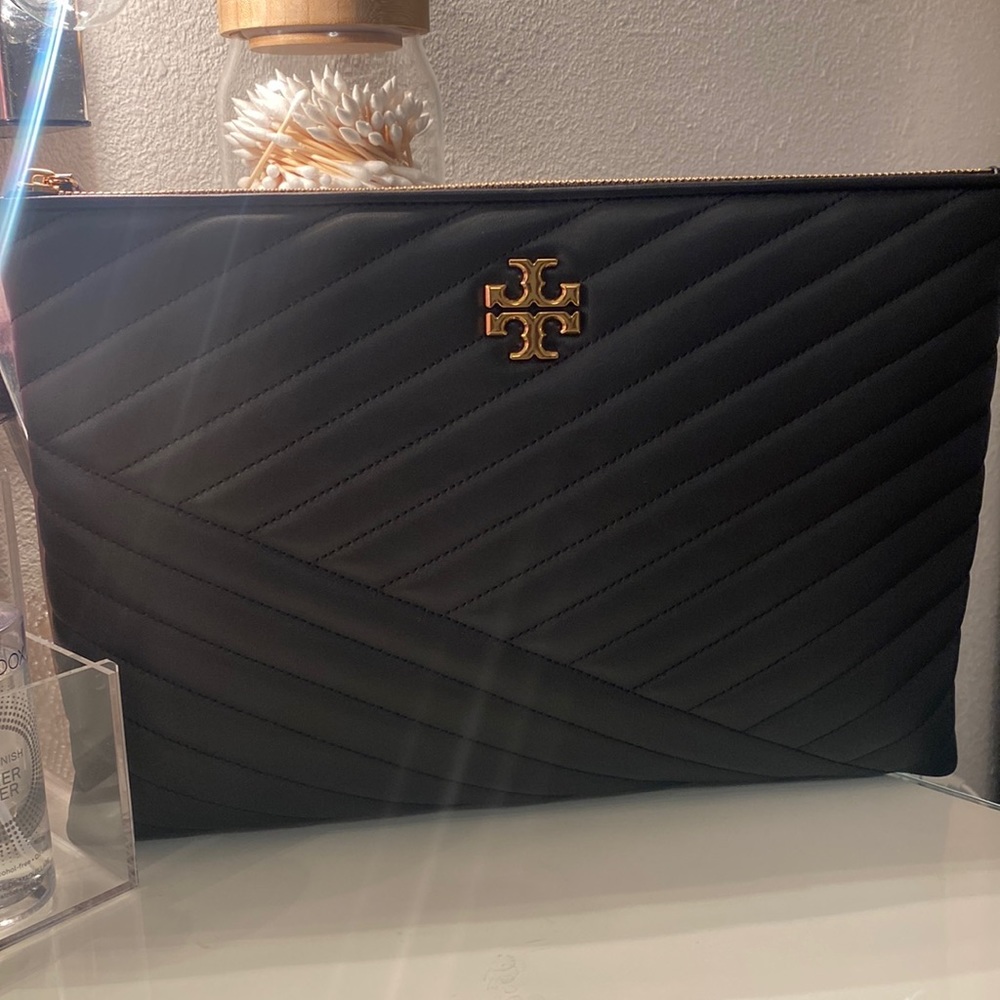 Tory Burch Black Diagonal Quilted Wristlet